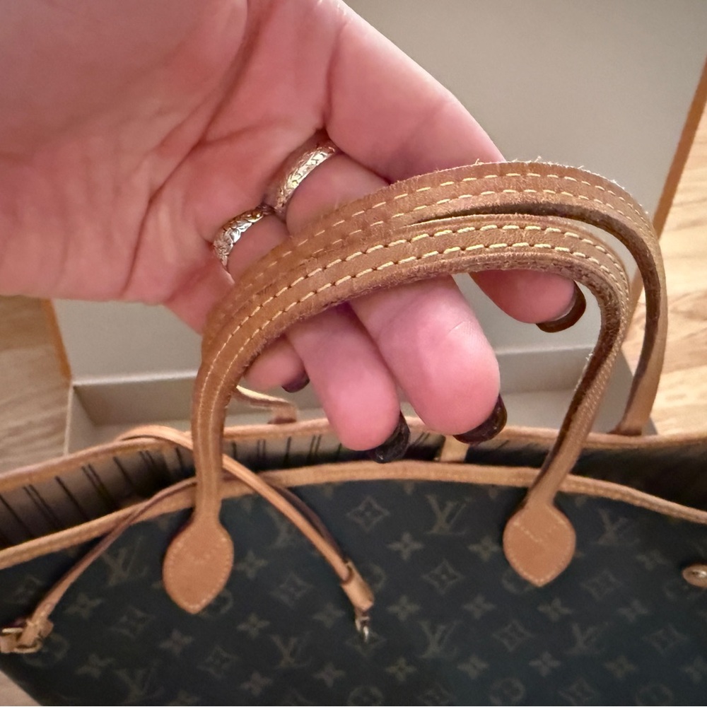 Louis Vuitton Monogram Tote Bag - Brown - Picture 8 of 13